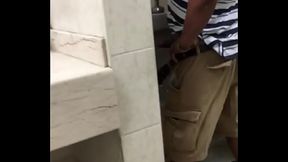 Cruising ba&ntilde_o, se&ntilde_or ense&ntilde_ando verga