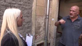 Sex clip with blowjobs and hard fuck with hot babes