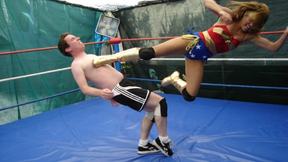 MEXICAN SUPERHEROINE - Latina Wonder Woman vs Brett
