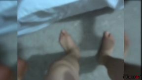 Se&ntilde_ora sumisa se deja penetrar el culo por su compadre, hasta se habre las nalgas para que se corra dentro. Porno casero Mexicano comadre y compadre anal.