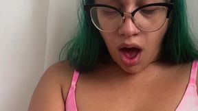 Test Driving Funzzee Thrusting Dildo