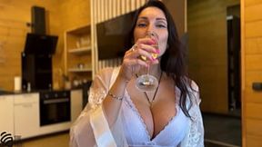 Mommy dearest got head &mdash;  got it all &mdash;  made him masterbate