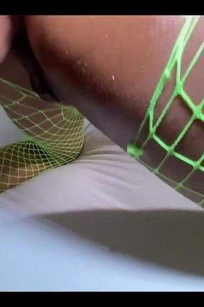 Anal Queen Amari Gold Gets Her Asshole Drilled by Theyloveflaxk
