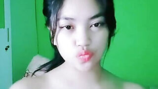 Phim khiêu dâm về một cô gái châu Á nghiệp dư bị địt hậu môn