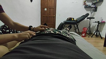 jugando con la verga de mi mejor amigo!!!