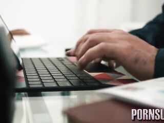 Stepdad's Forbidden Glimpses. Spanish sub. To watch in: pornsuborg