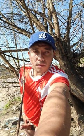 Jerk off outdoor