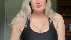 POV Fat Queen is HANGRY!