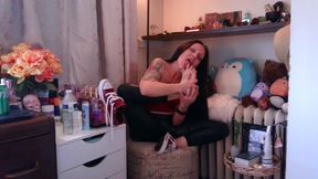 I Love to Lick My Own Feet