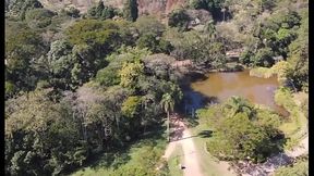 Sexo louco entre homens em parque p&uacute_blico