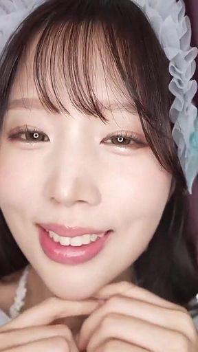 Gal Idol Gives Extreme Fan Service with a Sloppy Licking and S.a Facial Cum Shower at an off-paco Photo Session. Chapter.2