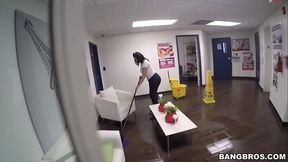 BANGBROS - Latina Cleaning Lady Kimberly Giving Damn Good Head