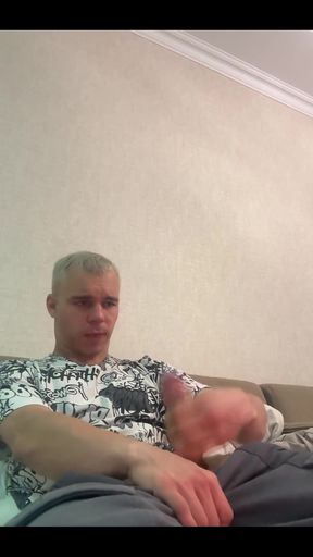 Jerking off and Cum in Sweatpants