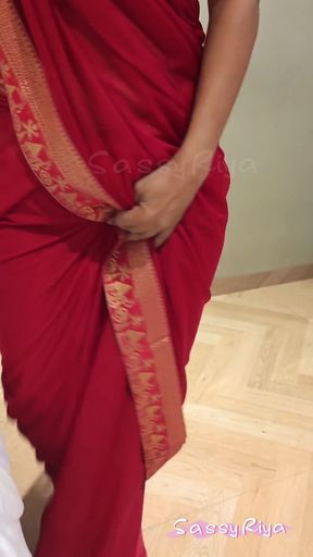 Sassy Riya #5 Wearing Saare