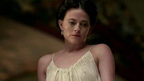 Sexy Lara Pulver gets devilish in "Da Vinci's Demons" episode 3!