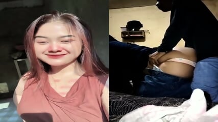 **'Gak Kuat Lihatnya'**     Panasnya bikin jantung kebakar     [Mainkan videonya]( 1c3RSgtRNOfCn69CeKofwsg)