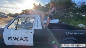 Strap-on pegging her slut in the back of a pick up truck - Miss Honour May - MP4 4K Ultra HD