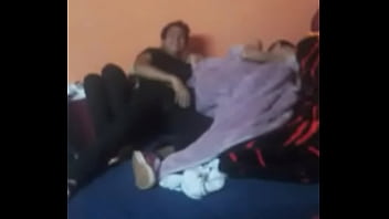 Porno trio de gays interracial en la casa de leo xd