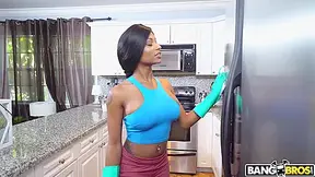 Maid Is A Minx With Sarai Minx