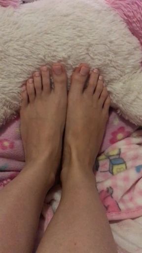 Cute toes~