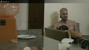 fodendo minha amiga na sala de jantar enquanto a mae dela prepara o nosso cafe da manha