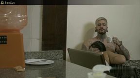 fodendo minha amiga na sala de jantar enquanto a mae dela o nosso cafe da manha