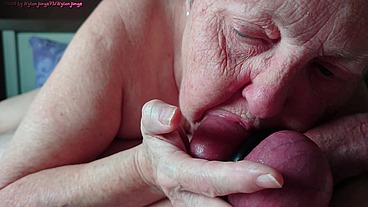 Geile Oma und die Fette Hoden
