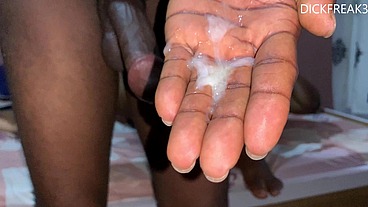 I FUCKED MY BIG ASS BESTIE WITH MY HAND FULL OF CUMLOAD