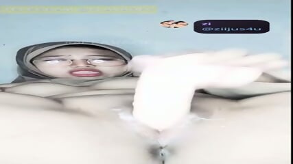 ABG Hijab Suka Sodok Dildo Full Https://tr.ee/yJsj0p