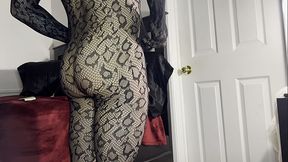 im slowly turning sissy...(big booty)