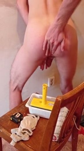 Builder Jerks Off Cock During Break