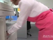 【無】美人掃除婦の臀部に欲情 秋野千尋 Chihiro Akino