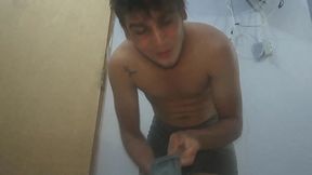 loirinho voltou e ate o pe dele aparece no video gstso