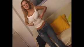 Redhead Girl with Gorgeous Body Gets Persuaded to Undress in Front of a Camera