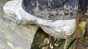 Muddy New Balance 530 Walk