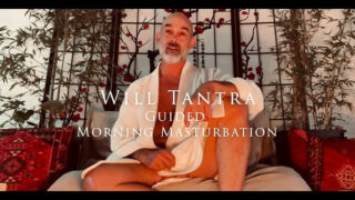 Sesi ASMR fantasi stud warga emas dengan mengusap zakar yang kuat dan pancutan air mani yang meletup