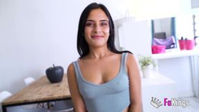 maria wars wants to make money doing what she likes: being cock-drilled by horny dudes!