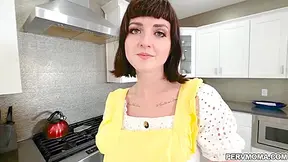 Perv-mom And Alex Jane In Jane Reward Alex Cock A Nice Blowjob