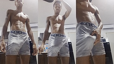 TheTitusBull is looking for a new woman who loves her bulls young.