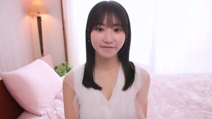 test Yorimoto Shiori, AV debut