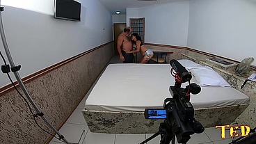 Aline Cassia com suas travessuras durante a gravação - Sandro Lima - Binho Ted