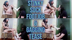 LILLI BAYLE - Stinky Sock Footjob & Gagging Tease