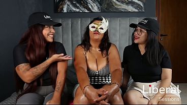 MILF TETONA DEBUTA EN SU PRIMER VIDEO PORNO