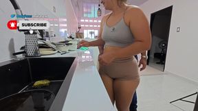 Big Ass Stepmom Beg Me to Cum on Her