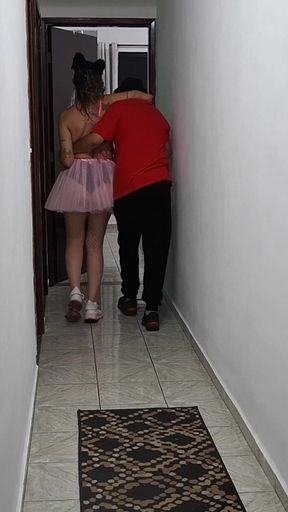 Stepdaughter arrives home from Carnival in the early morning and gives a blowjob.