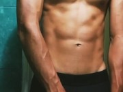 SHAPING MY BODY AND DICK AFTER A WORKOUT ROUTINE