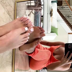 Luna Luxe Wants You To Obsess Over Her Pretty Little Feet And Toes