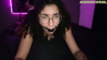 Conhecia novinha na conveni&ecirc_ncia do posto e levei ela pra tomar rola no rabo - Anal na ninfetinha safada COMPLETO NO RED