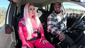 Sexy Babe Loves a Hard Anal Fuck on the Beach