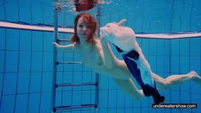 ”Teen babe Avenna is swimming in the pool”